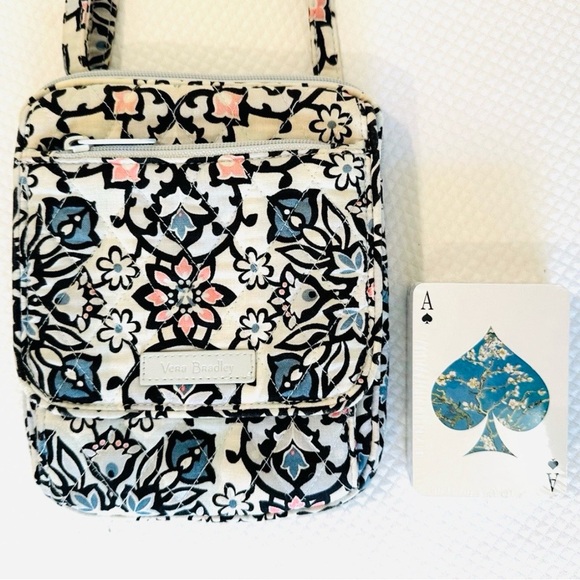 Vera Bradley Handbags - Vera Bradley Little Girl Floral EUC Crossbody Bag Purse perfect for a little one